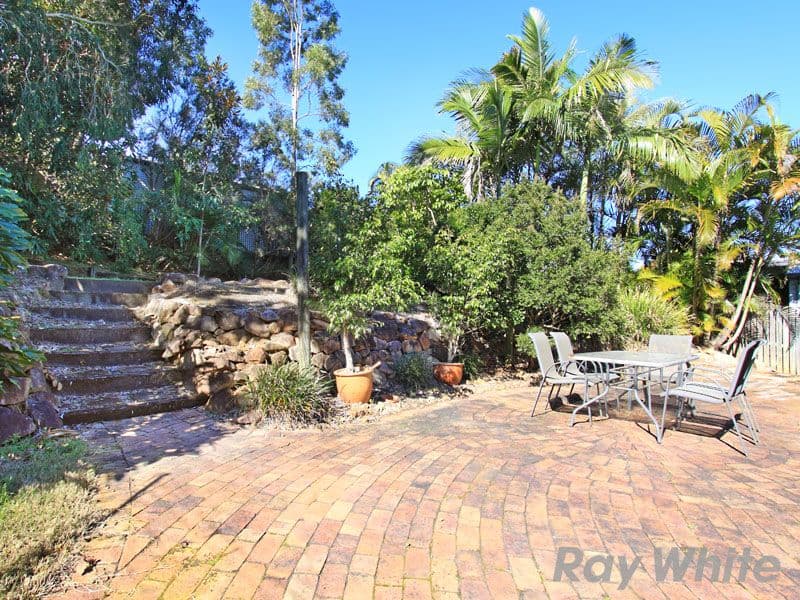4 Mareeba Court, ARANA HILLS QLD 4054, Arana Hills - Thumbnail 2