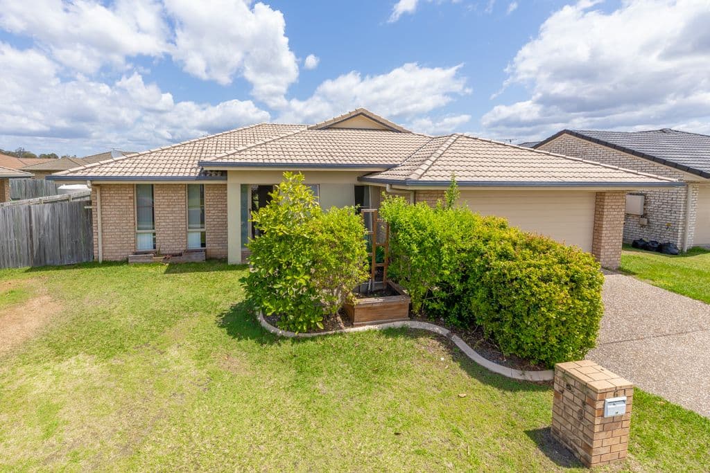 6 Sims Street, Caboolture QLD 4510, Caboolture - Thumbnail 2