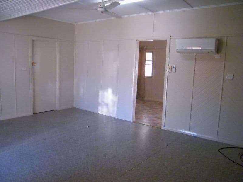 61 Durah Street, CHINCHILLA QLD 4413, Chinchilla - Thumbnail 2