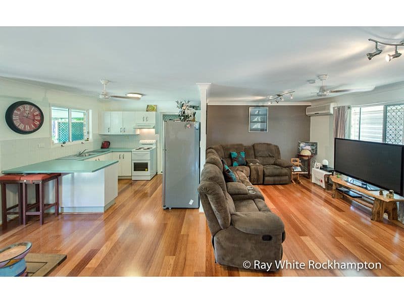 16 Brosnan Crescent, PARKHURST QLD 4702, Parkhurst - Thumbnail 7