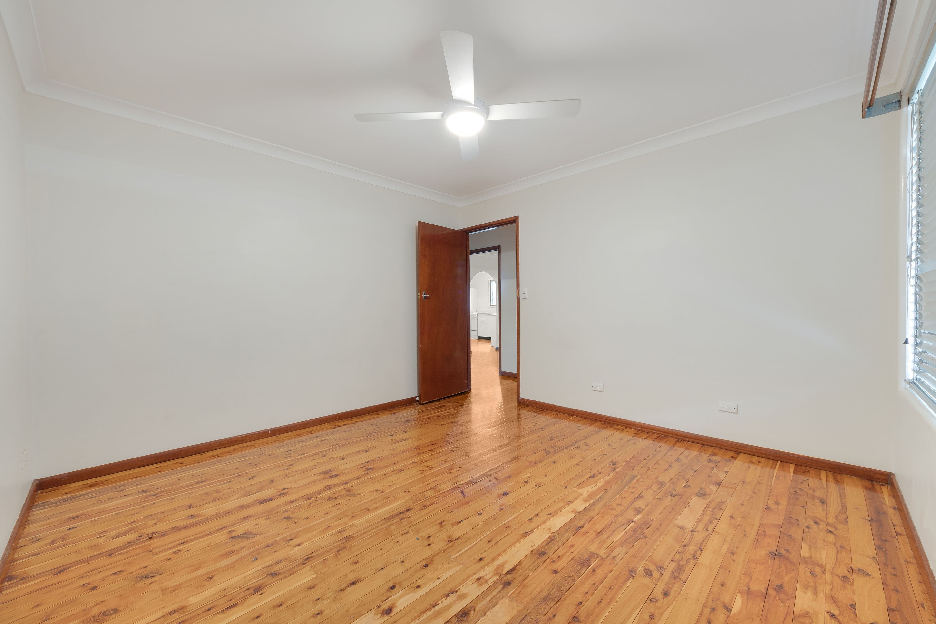 2 Wilfrid Street, Macquarie Fields - Thumbnail 5