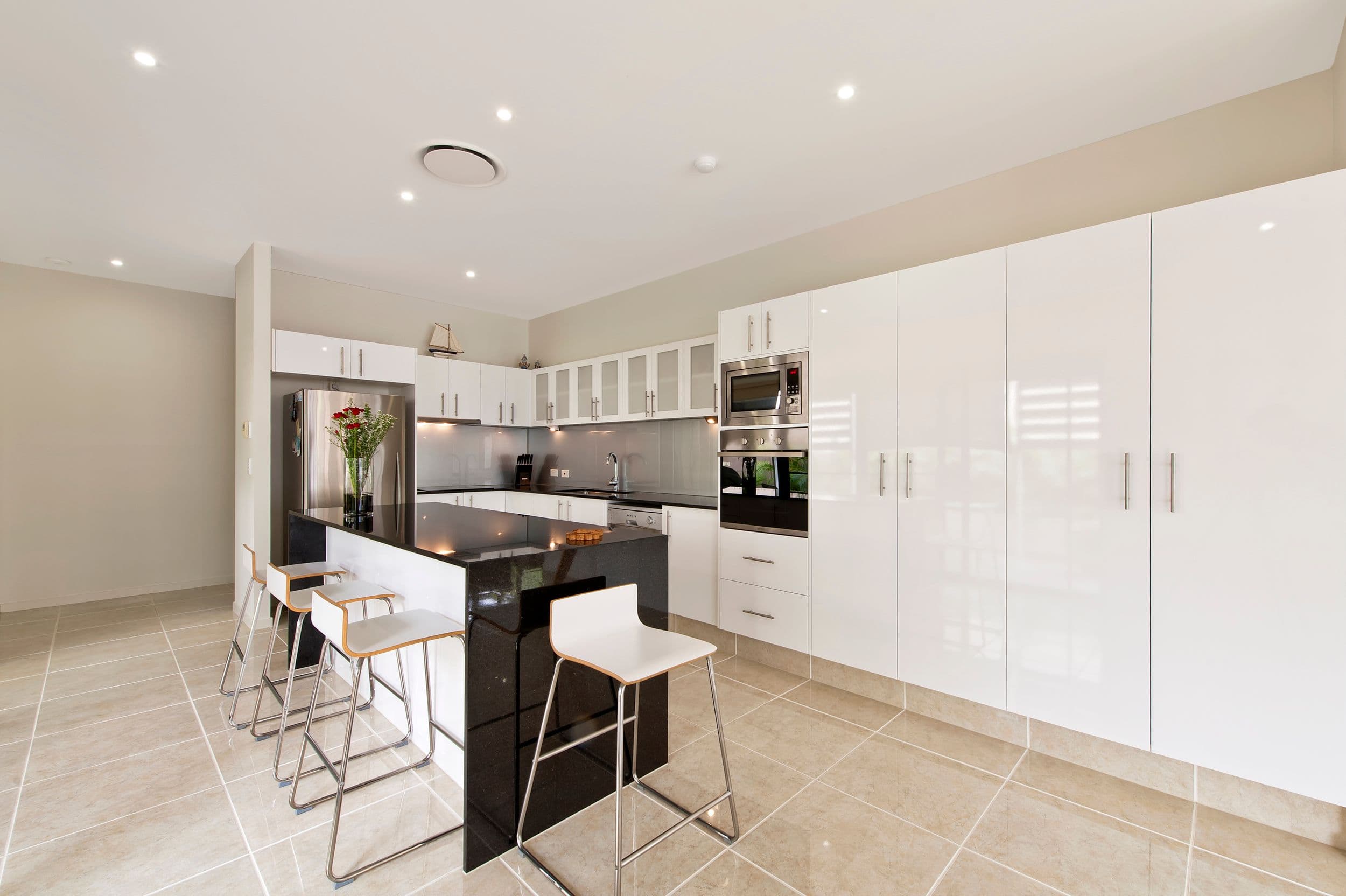 3006 Hillside Walk, Sanctuary Cove QLD 4212, Sanctuary Cove - Thumbnail 2