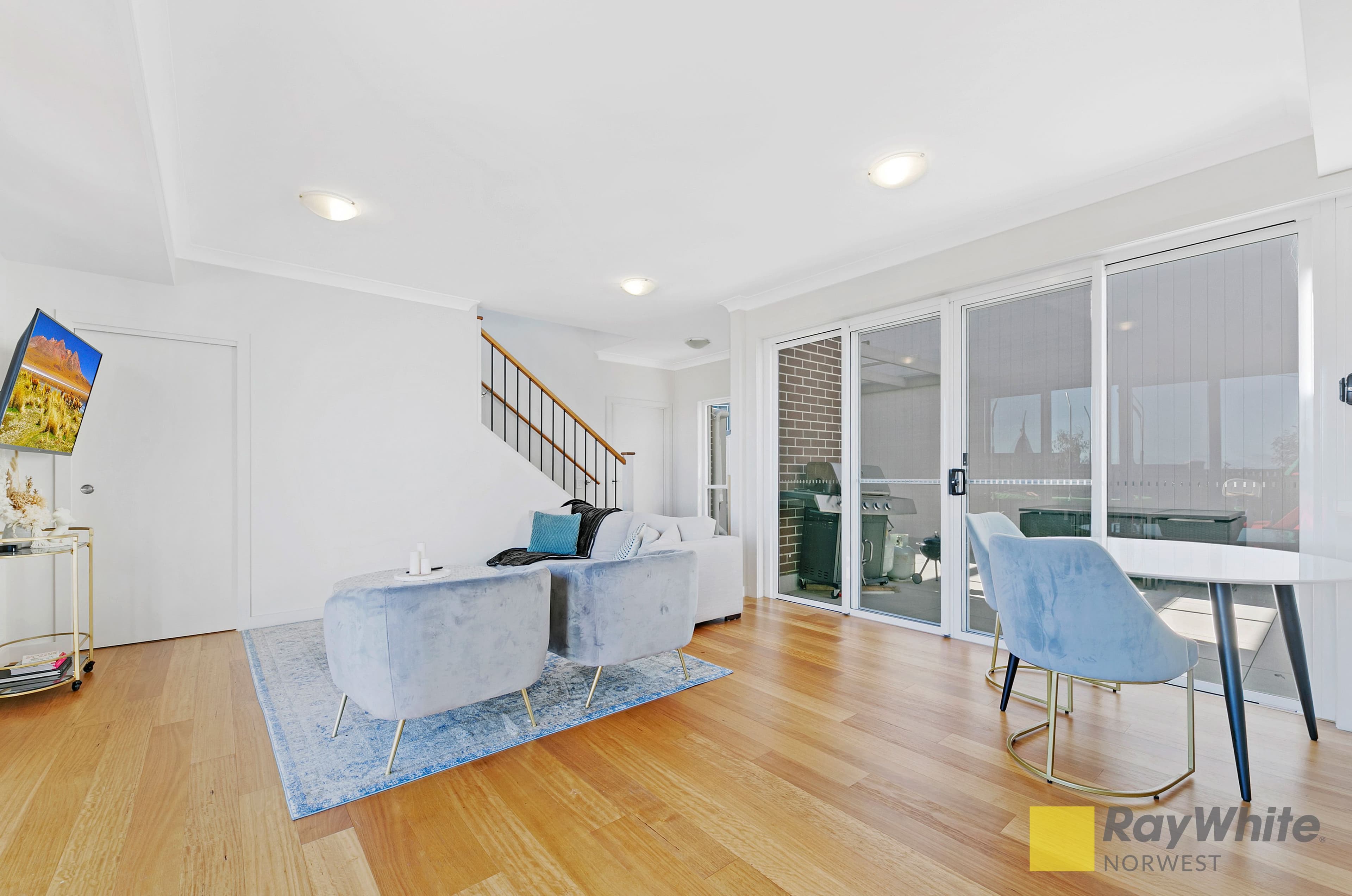 10 Chloe Circuit, NORWEST NSW 2153, Norwest - Thumbnail 4