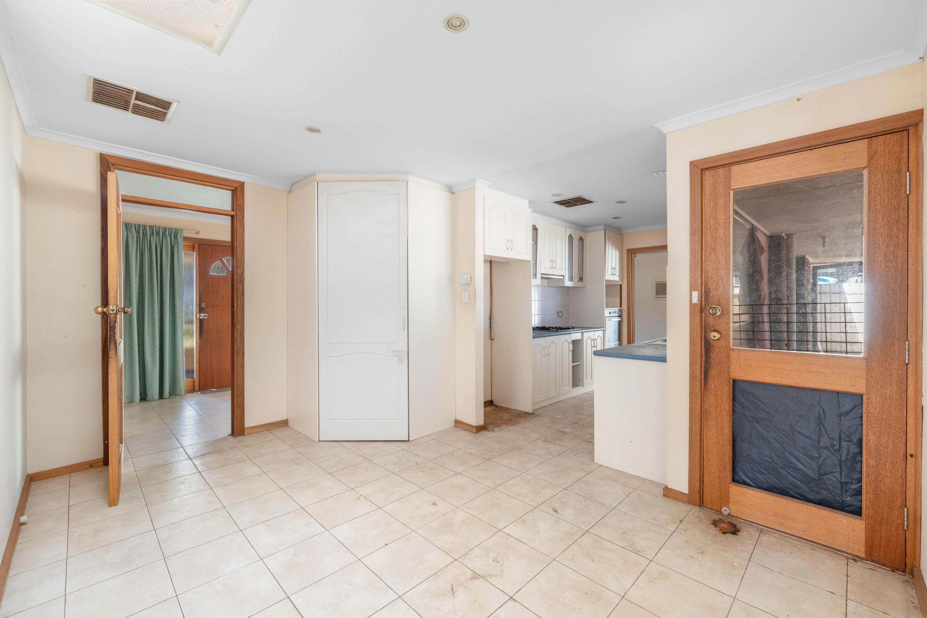 10 Arunta Drive, Salisbury Heights SA 5109, Salisbury Heights - Thumbnail 4