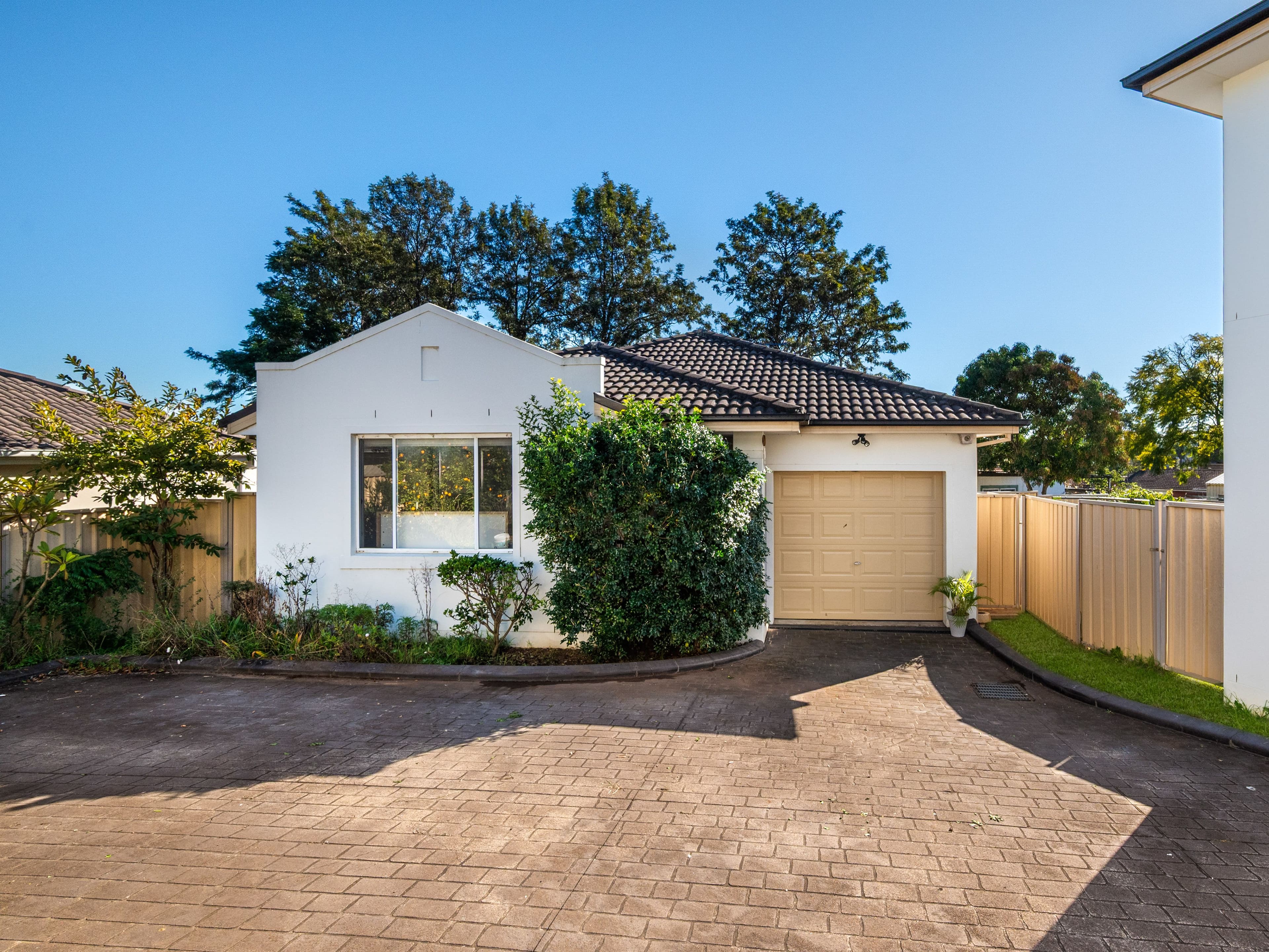 3/2 Lalor Street, Glenfield NSW 2167, Glenfield - Image 1