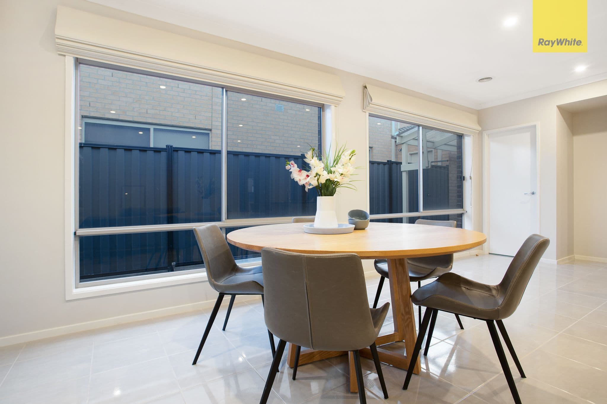 16 Bottlebrush Road, Craigieburn VIC 3064, Craigieburn - Thumbnail 3