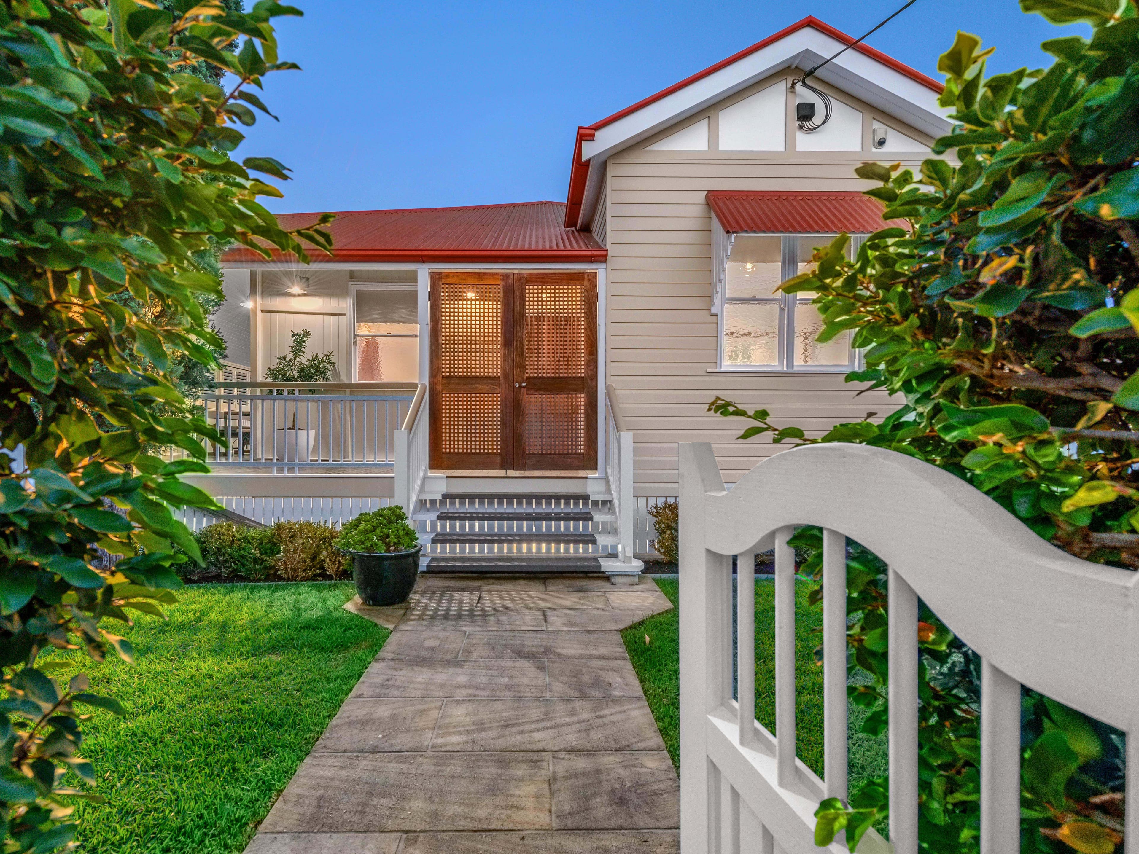 9 Tenth Avenue, Windsor QLD 4030, Windsor - Image 1