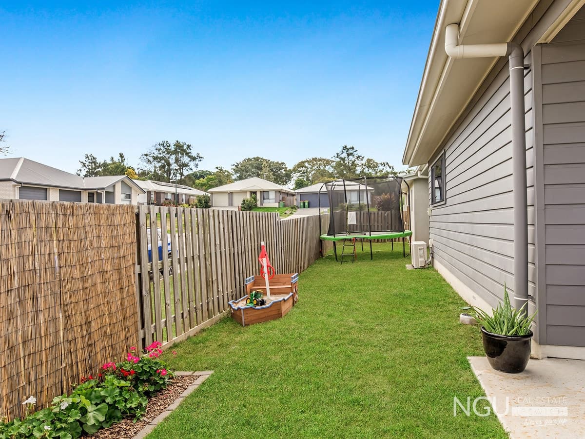 20 Wright Crescent, Flinders View QLD 4305, Flinders View - Thumbnail 2