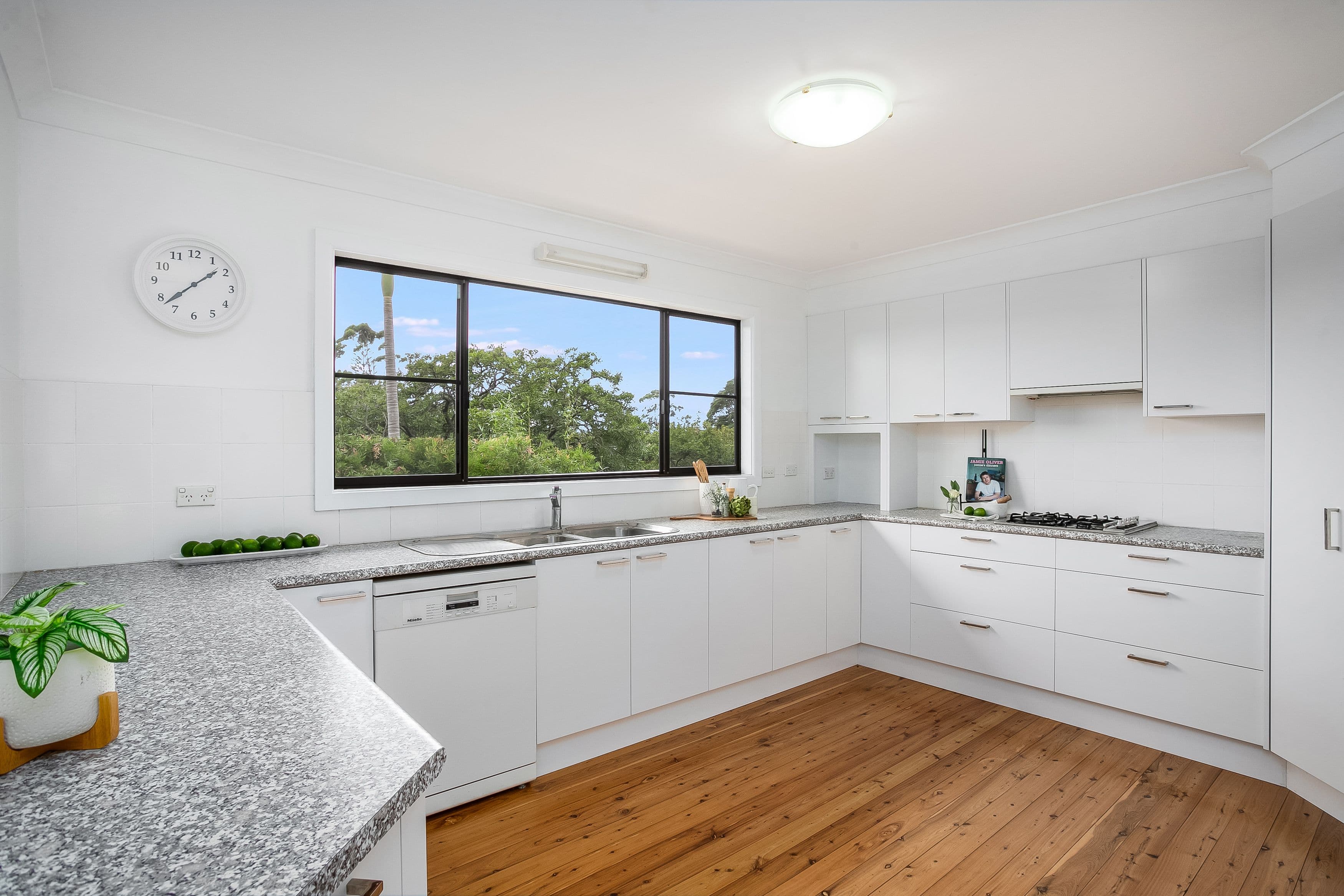 71 Wyadra Avenue, North Manly NSW 2100, North Manly - Thumbnail 6
