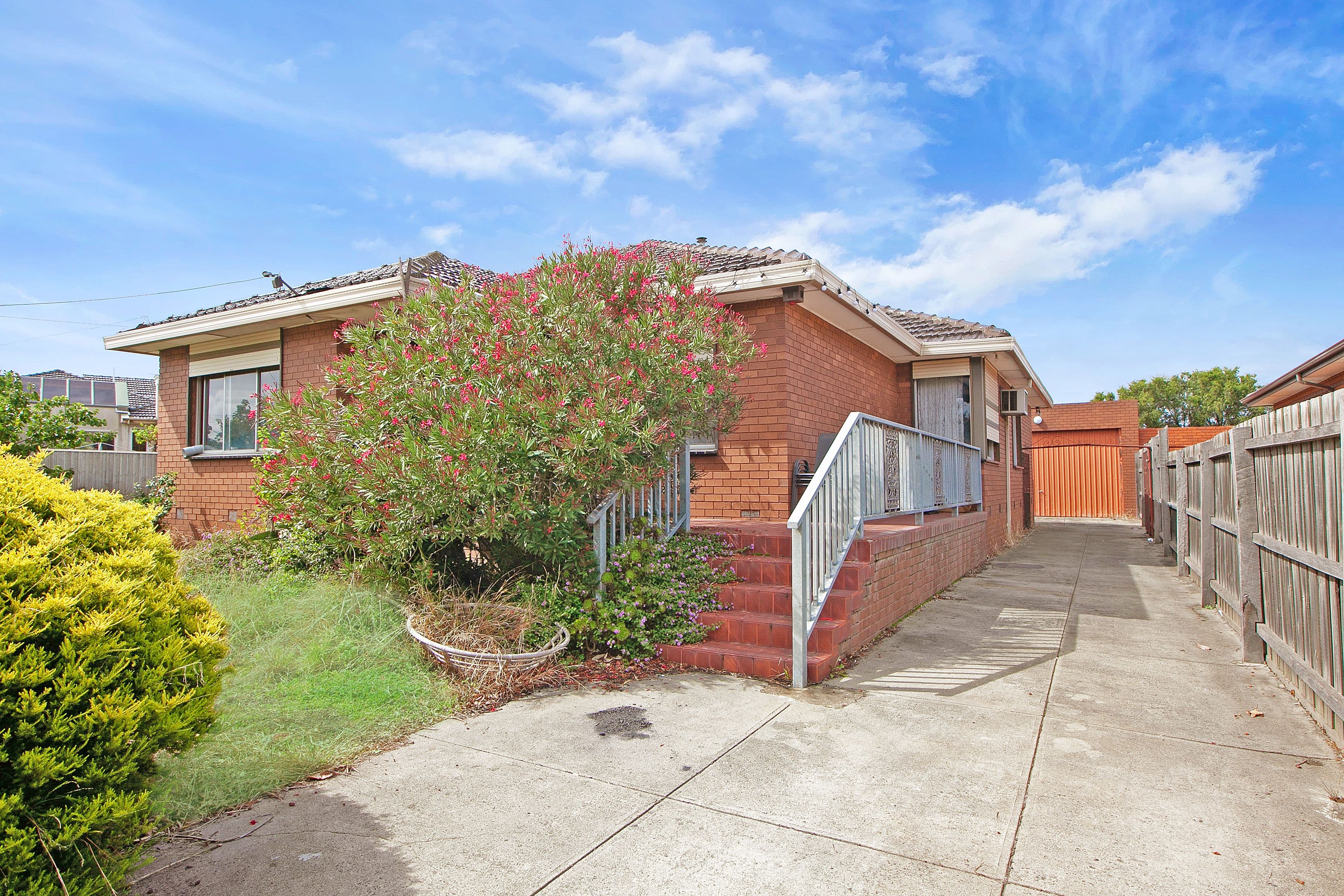 102 Massey Avenue, Reservoir VIC 3073, Reservoir - Thumbnail 3