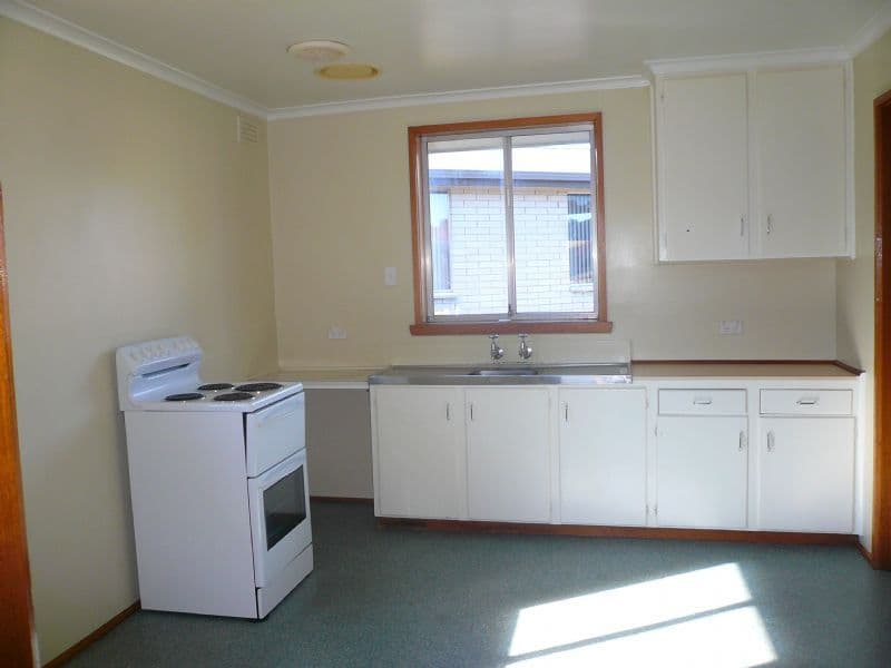 14 Castlemain Road, RAVENSWOOD TAS 7250, Ravenswood - Thumbnail 5