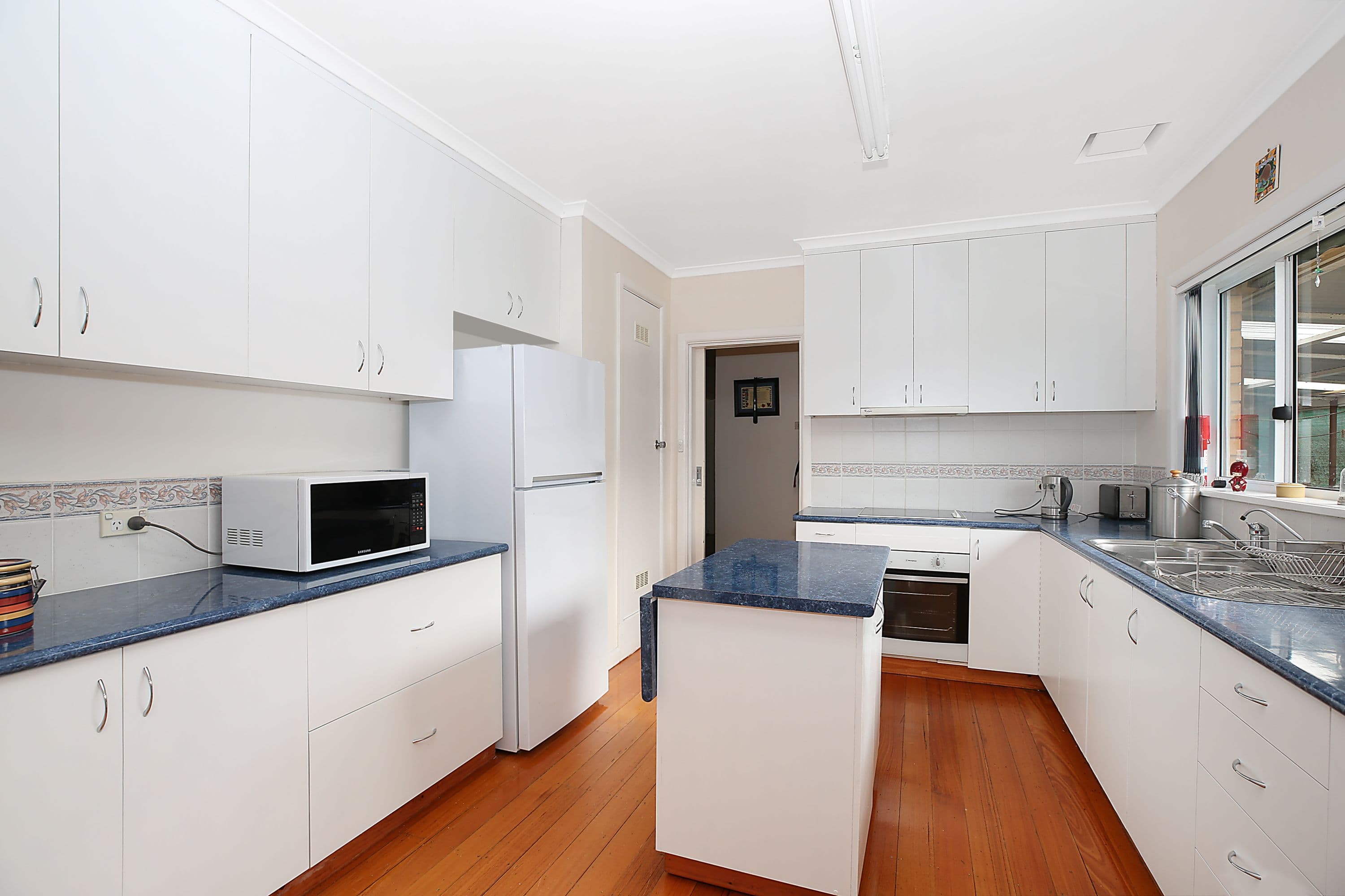 12 Wright Street, Camperdown VIC 3260, Camperdown - Thumbnail 2