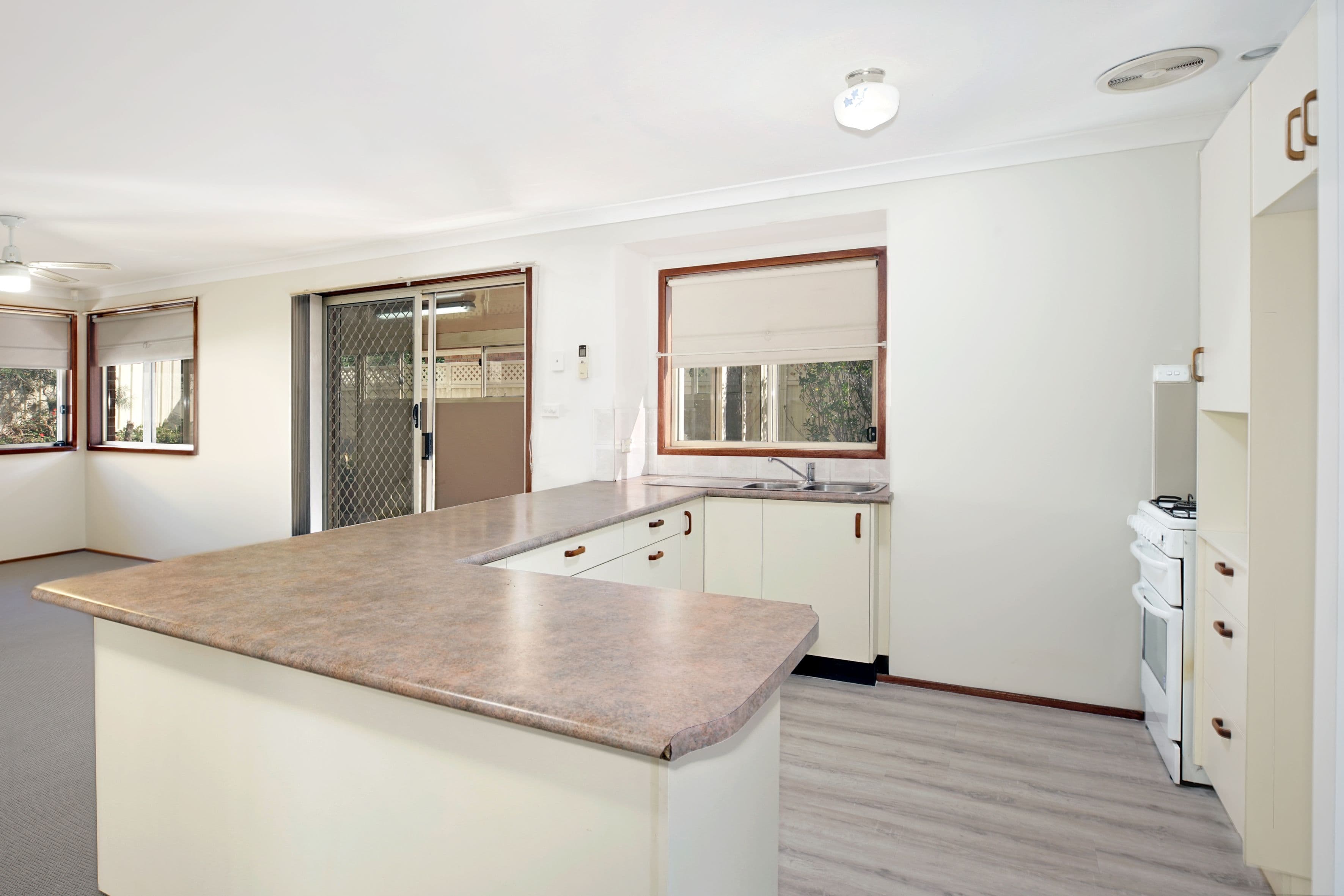 30 Bulu Drive, Glenmore Park - Thumbnail 2