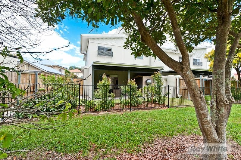 37 Gamelin Crescent, STAFFORD QLD 4053, Stafford - Thumbnail 5