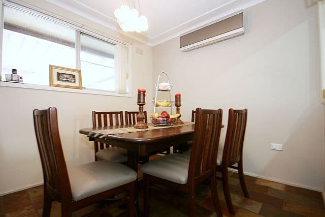 8 Faith Court, GEORGES HALL NSW 2198, Georges Hall - Thumbnail 4