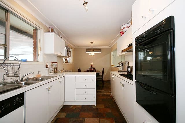 8 Faith Court, GEORGES HALL NSW 2198, Georges Hall - Thumbnail 5