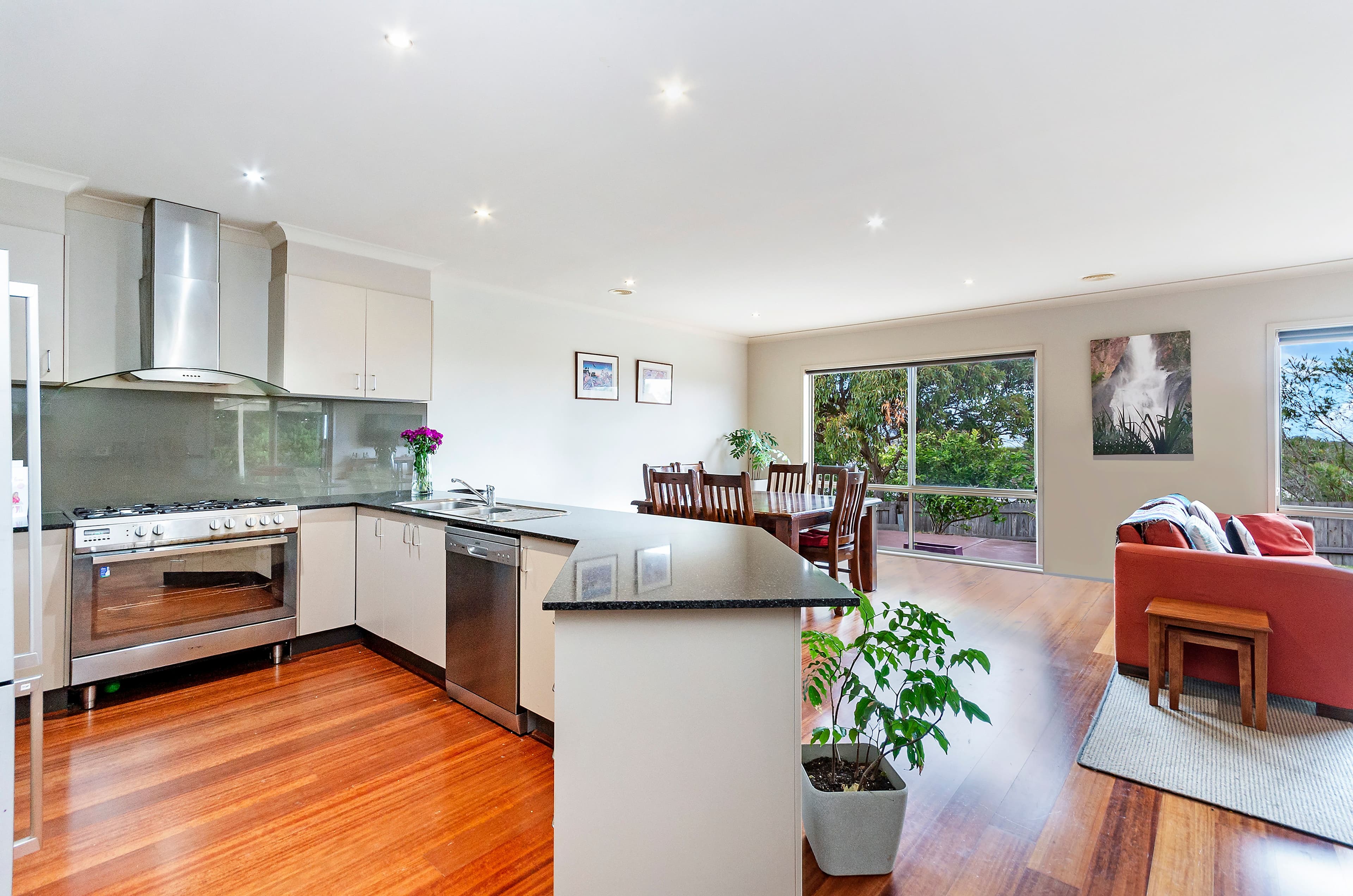 12 Ashlee Drive, Warrnambool VIC 3280, Warrnambool - Thumbnail 2