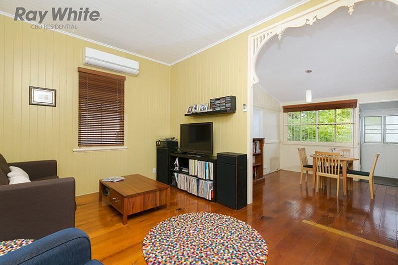 30 Fenton Street, FAIRFIELD QLD 4103, Fairfield - Thumbnail 3