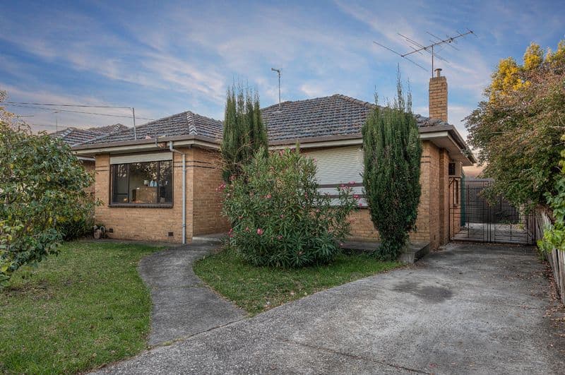 20 Liston Avenue, Reservoir VIC 3073, Reservoir - Thumbnail 2
