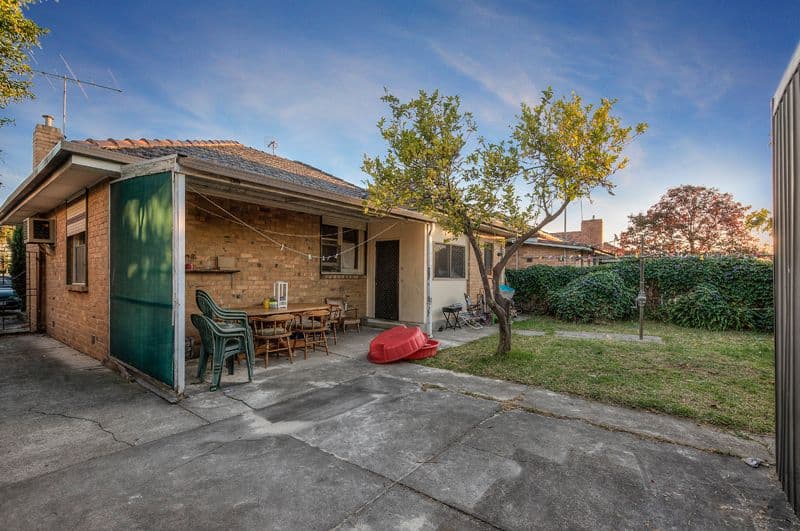 20 Liston Avenue, Reservoir VIC 3073, Reservoir - Thumbnail 6