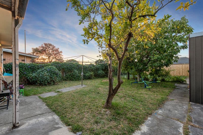 20 Liston Avenue, Reservoir VIC 3073, Reservoir - Thumbnail 7