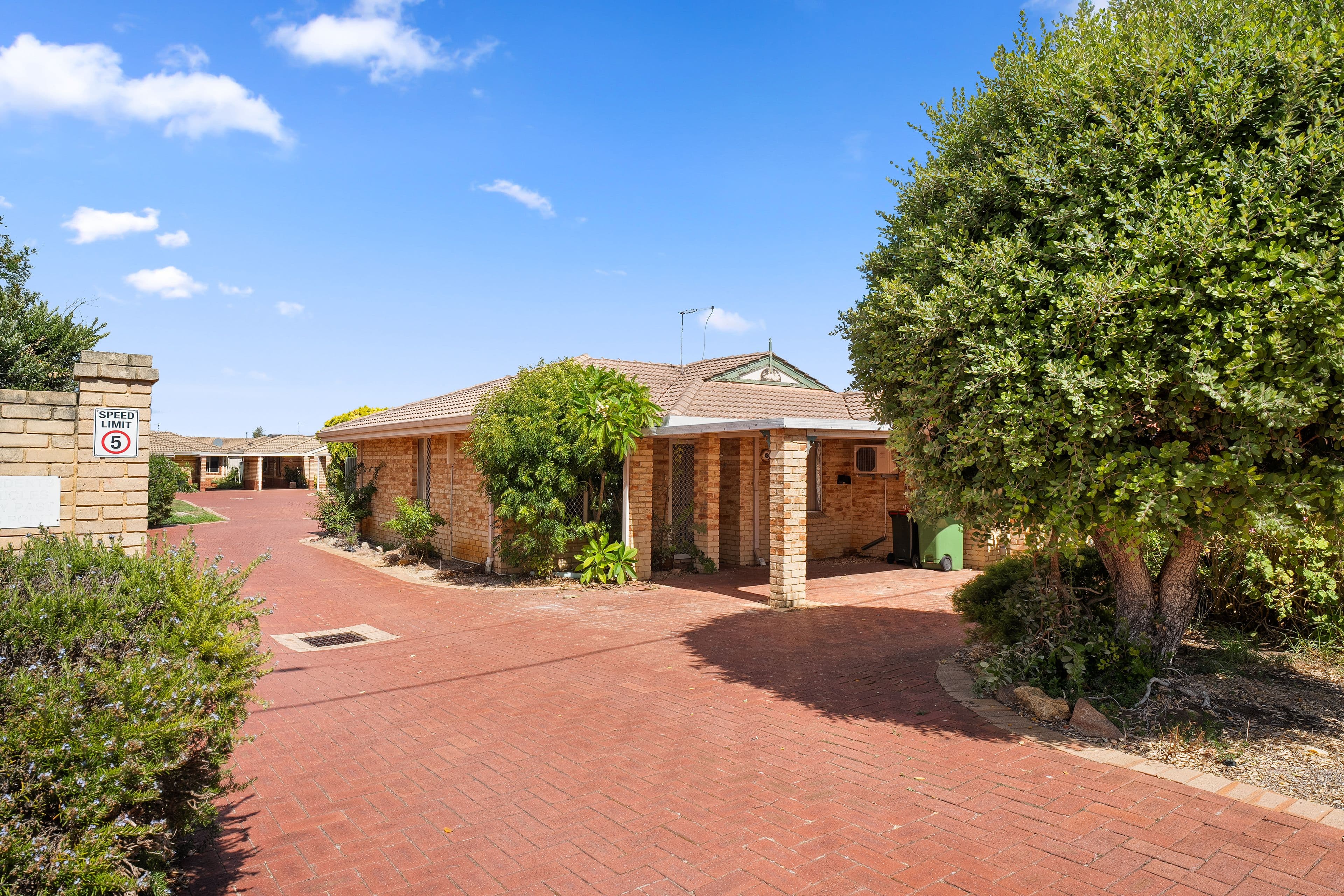 4 Dowling Street, Rockingham WA 6168, Rockingham - Image 1
