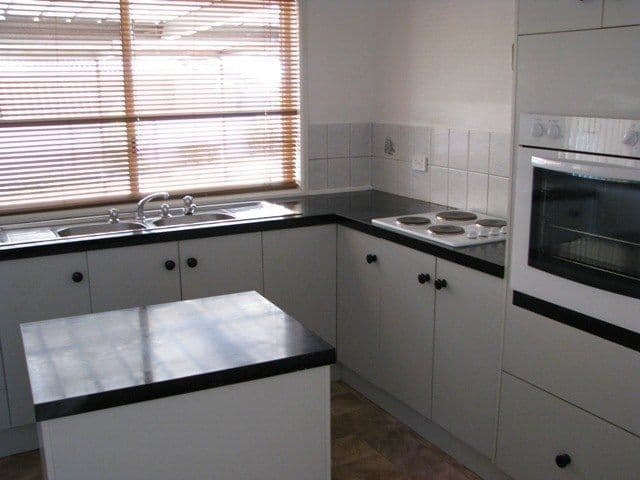 8 carmel Court, BARMERA SA 5345, Barmera - Thumbnail 4