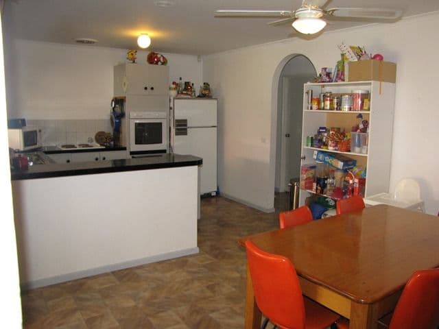 8 carmel Court, BARMERA SA 5345, Barmera - Thumbnail 5