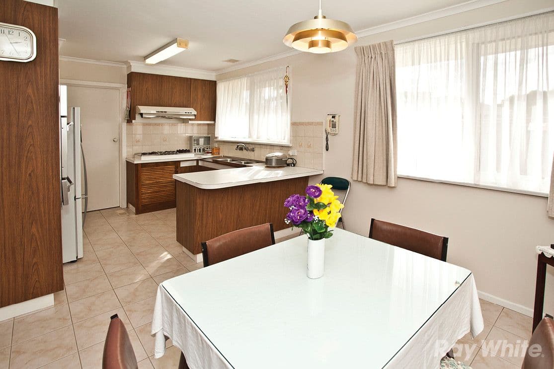 37 Sandgate Avenue, GLEN WAVERLEY VIC 3150, Glen Waverley - Thumbnail 2