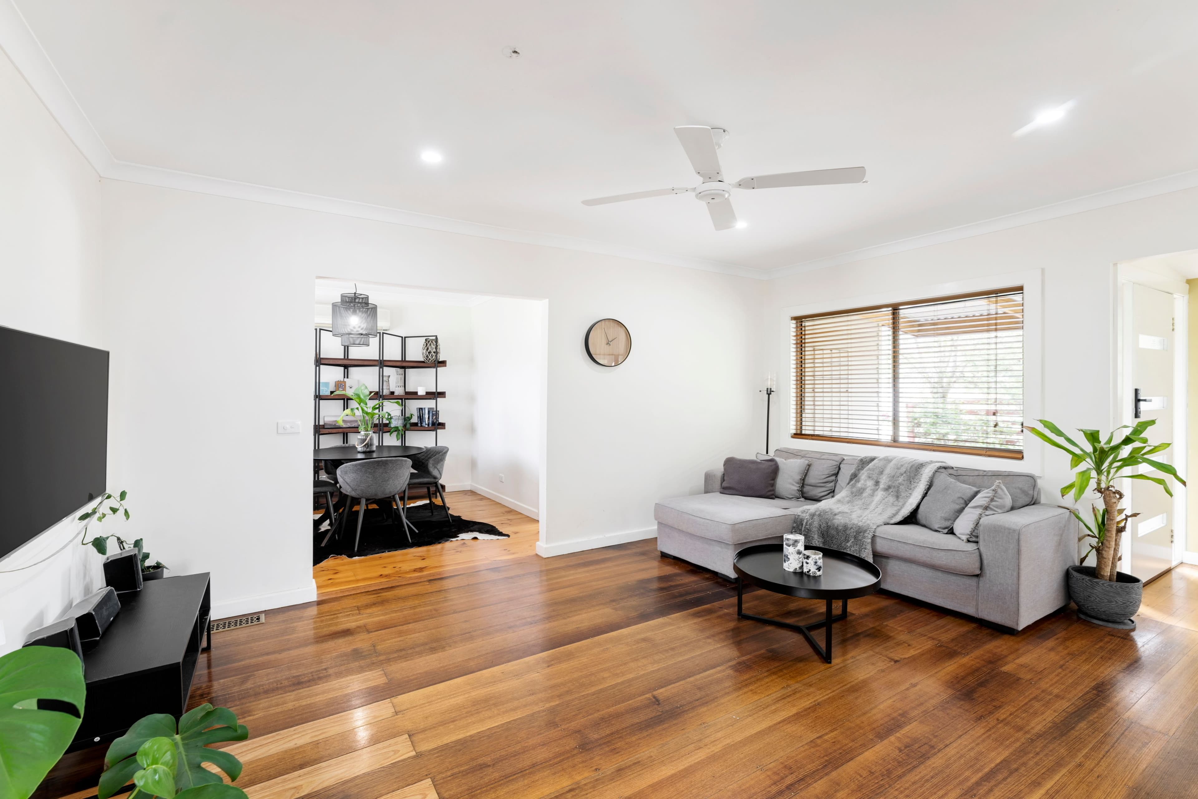 13 Blaxland Drive, Sunbury VIC 3429, Sunbury - Thumbnail 2