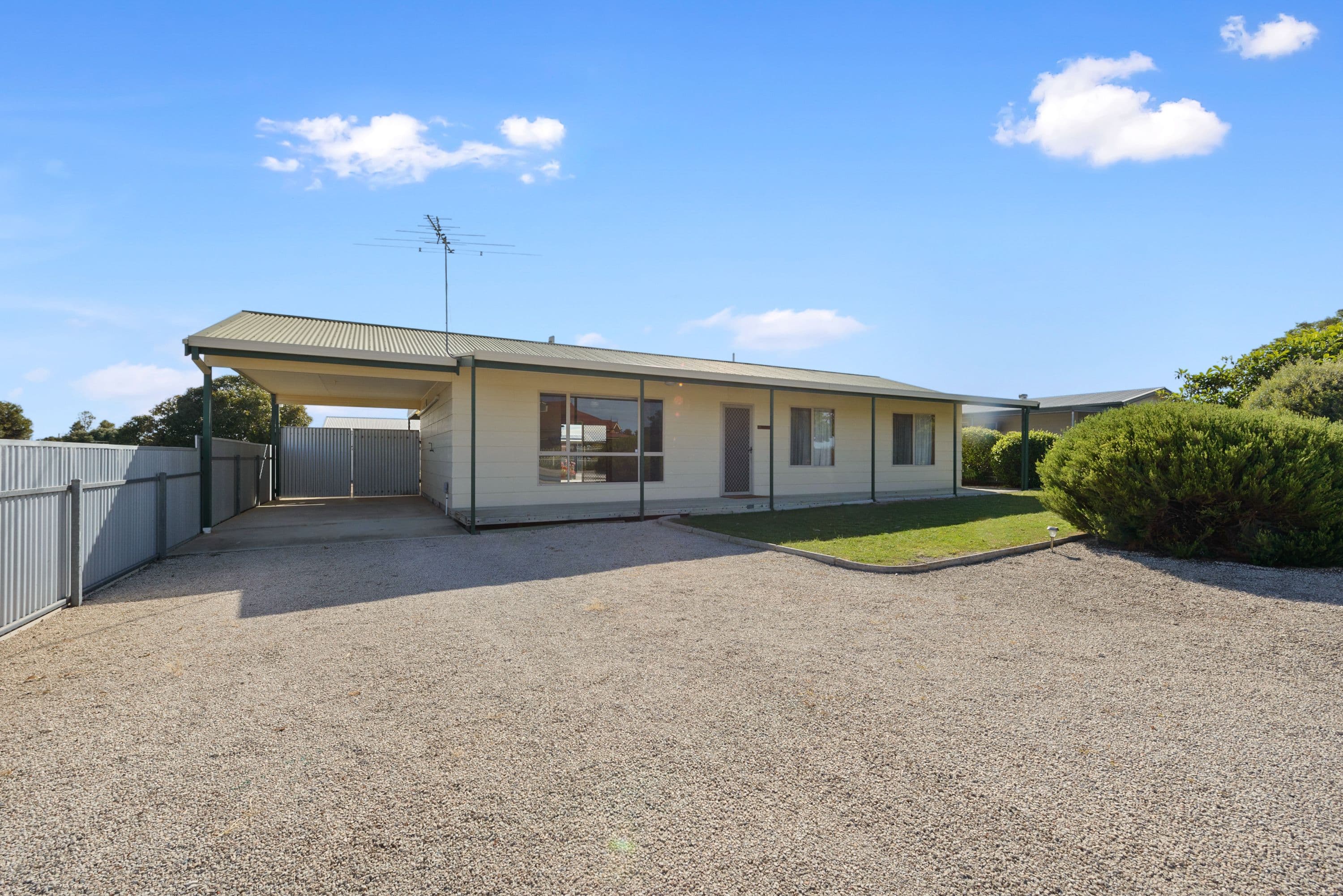 4 Weaver Street, Coobowie SA 5583, Coobowie - Image 1