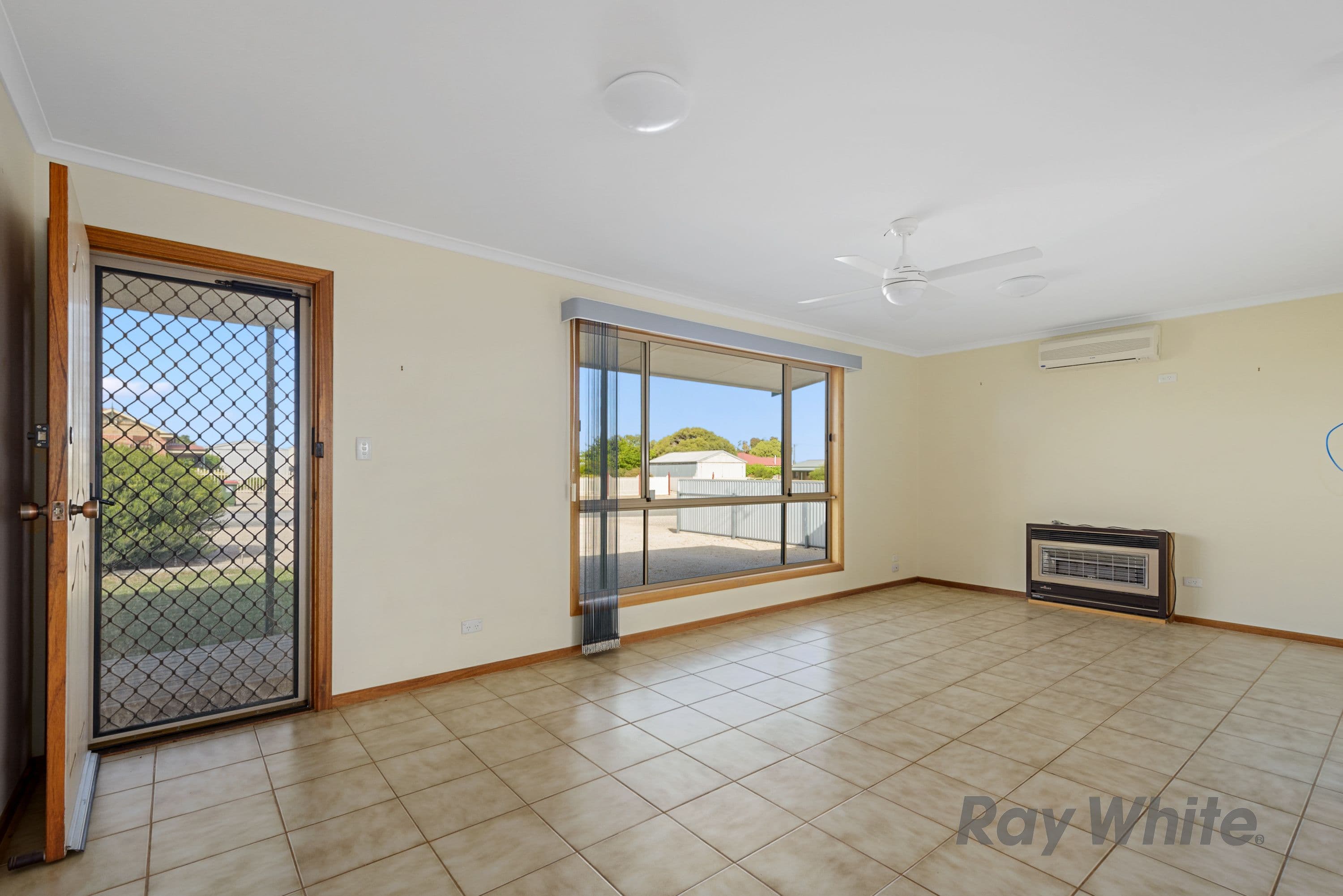 4 Weaver Street, Coobowie SA 5583, Coobowie - Thumbnail 2