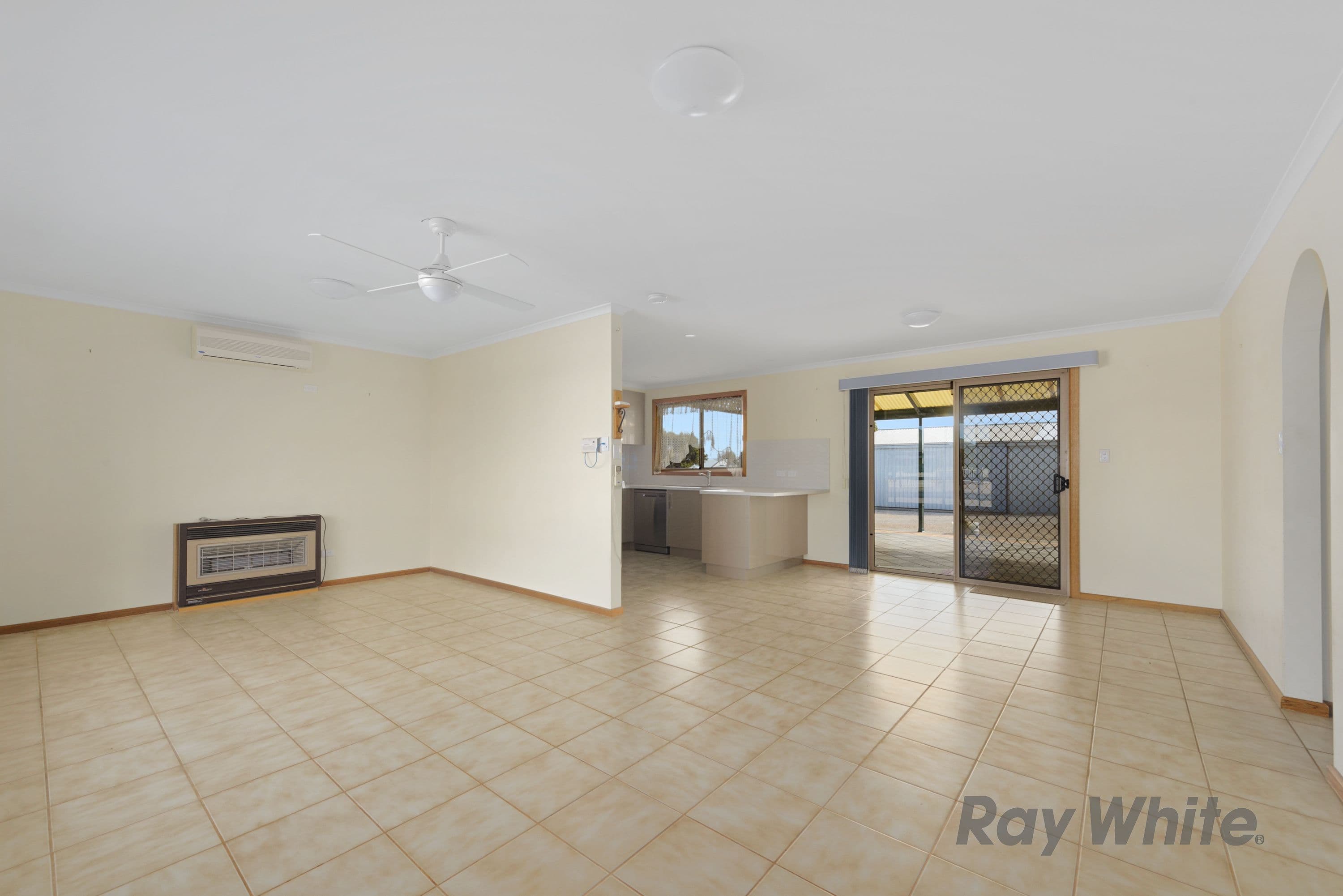 4 Weaver Street, Coobowie SA 5583, Coobowie - Thumbnail 3