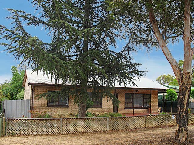 16 Lexia Street, BERRI SA 5343, Berri - Image 1