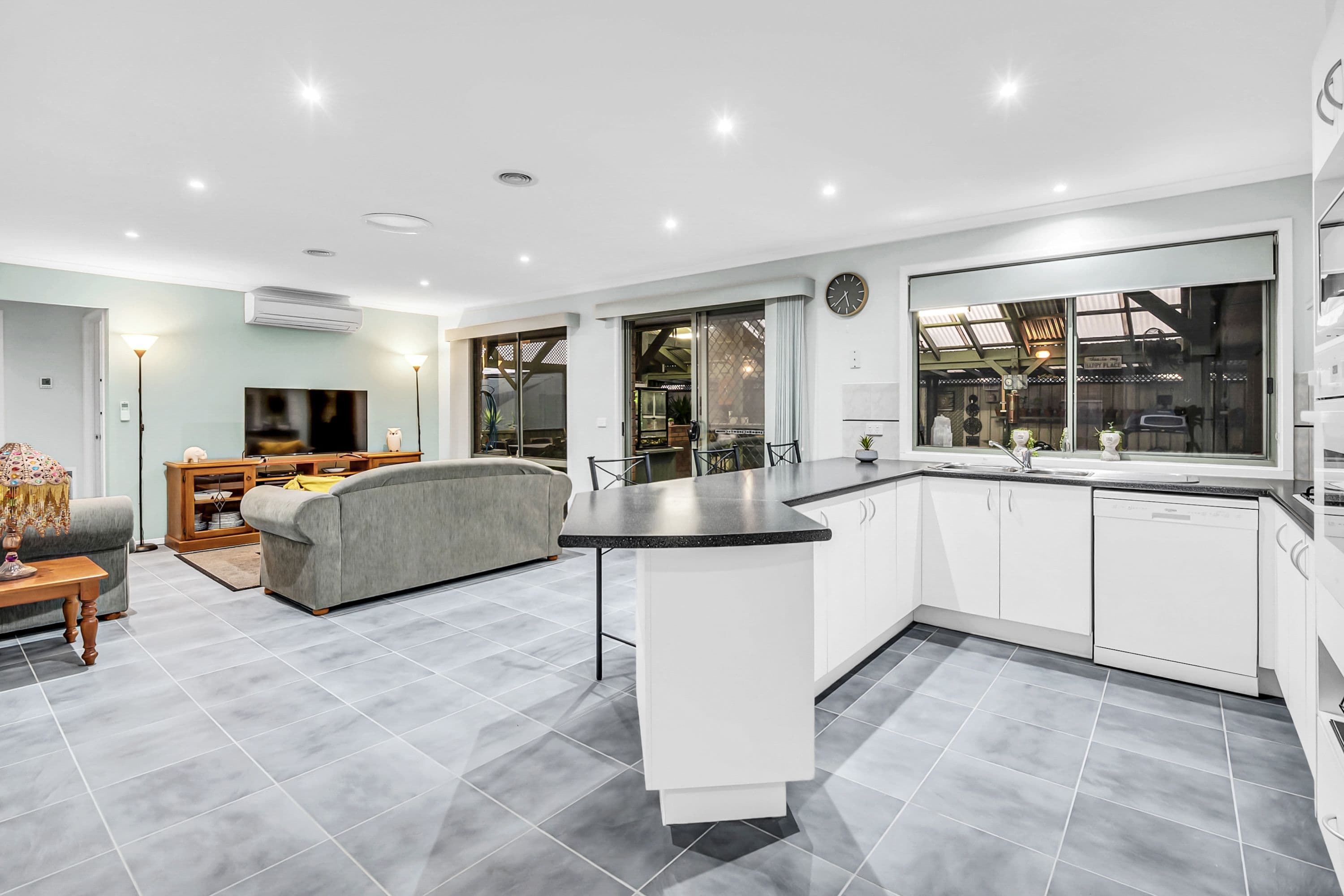 37 Riversdale Street, Craigieburn VIC 3064, Craigieburn - Thumbnail 6