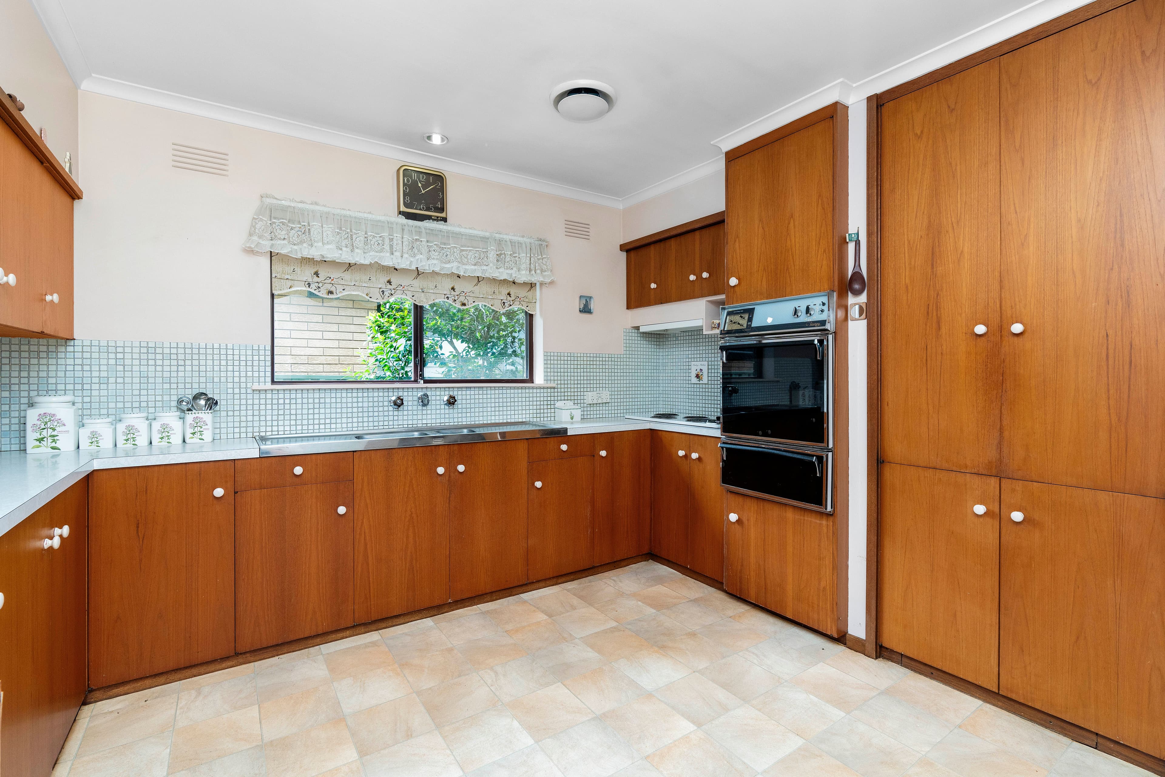 14 Cooinbil Crescent, Kooringal NSW 2650, Kooringal - Thumbnail 3