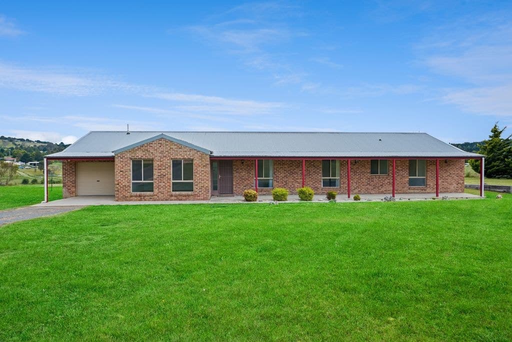66 Greendale Crescent, Goulburn - Thumbnail 2