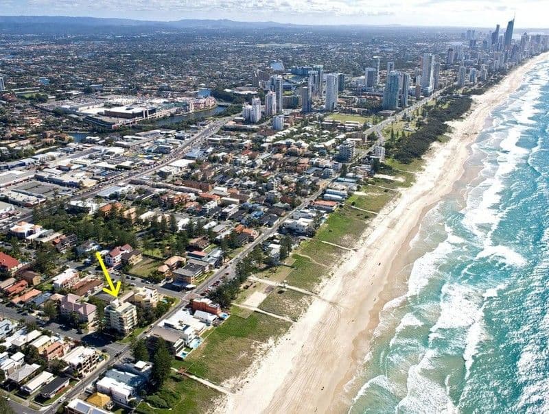 11 'Wirringa Sands', 5 Francis Street, MERMAID BEACH QLD 4218, Mermaid Beach - Thumbnail 8