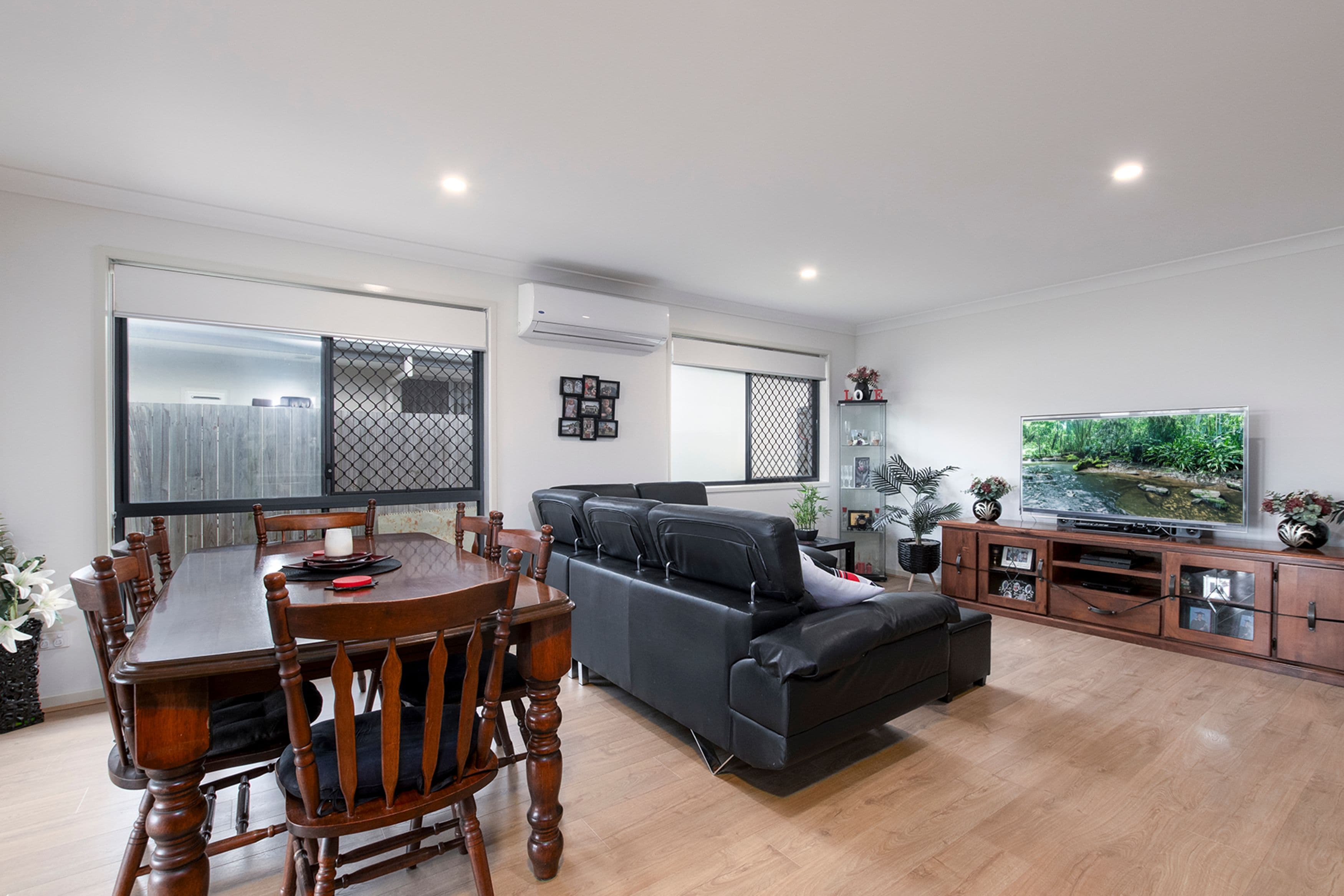 13 Jackson Place, Greenbank QLD 4124, Greenbank - Thumbnail 3