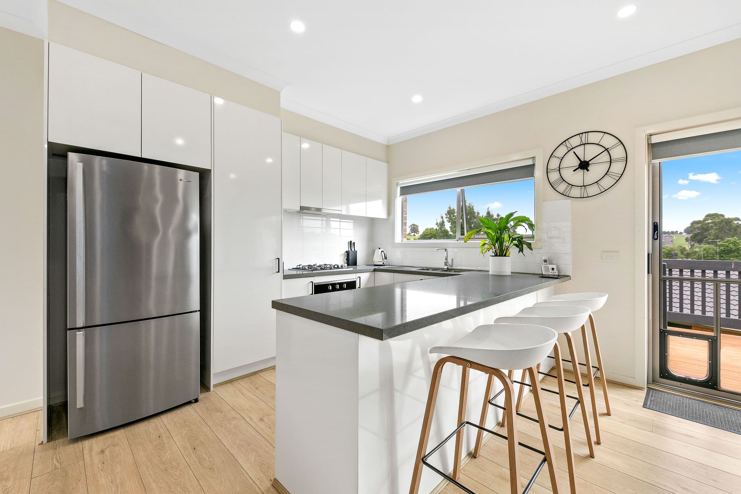 Unit 1 31 Hopetoun Road, Drouin VIC 3818, Drouin - Thumbnail 2
