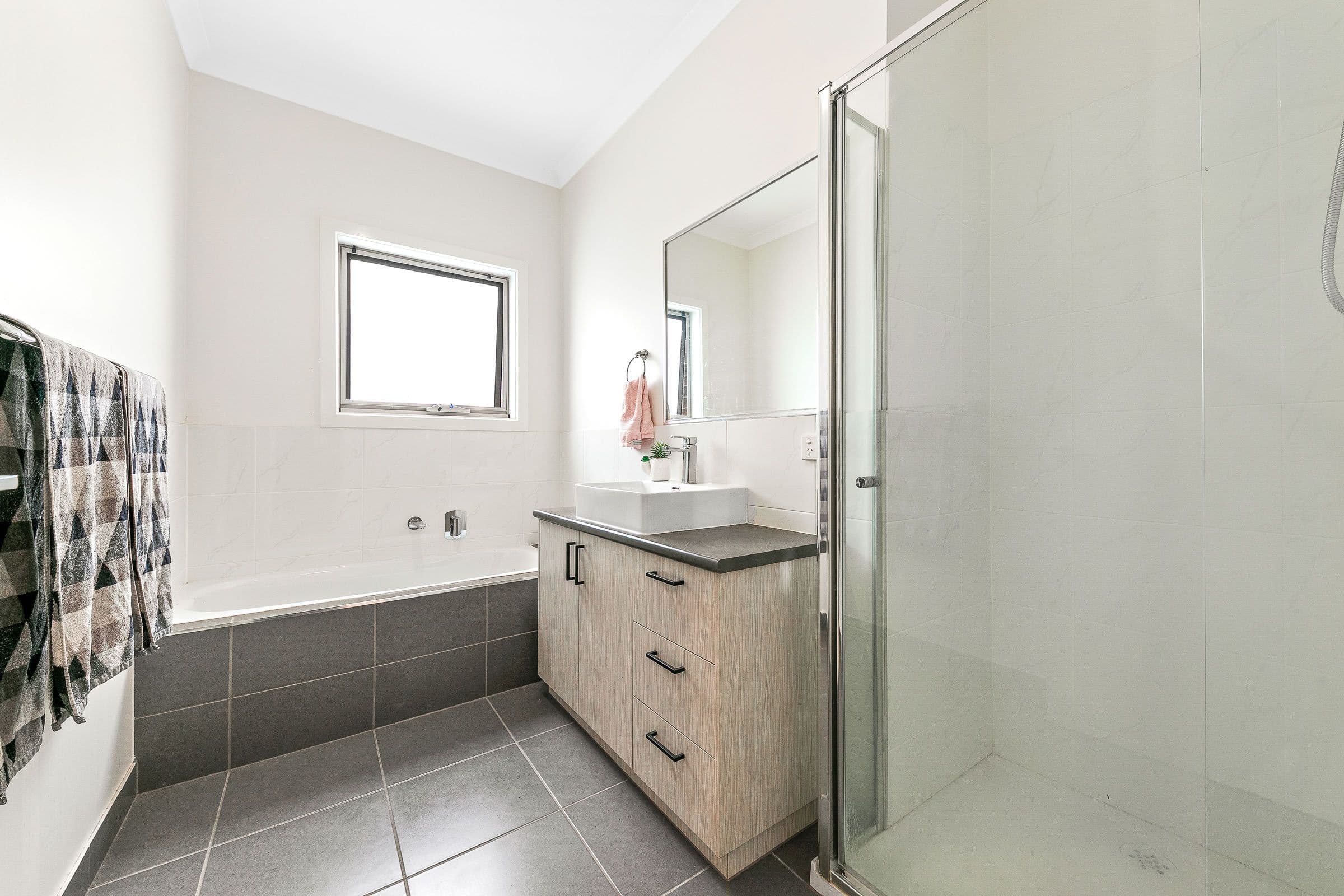 Unit 1 31 Hopetoun Road, Drouin VIC 3818, Drouin - Thumbnail 6