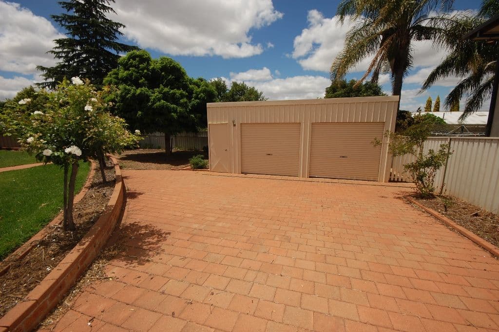 21 Robertson Street, GRIFFITH NSW 2680, Griffith - Thumbnail 3