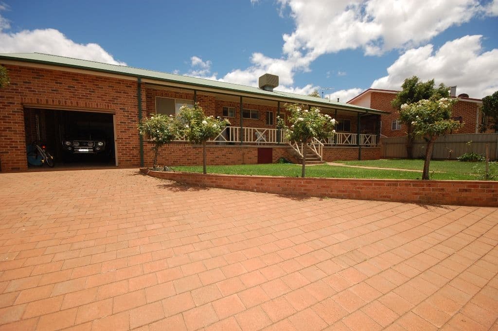 21 Robertson Street, GRIFFITH NSW 2680, Griffith - Thumbnail 5