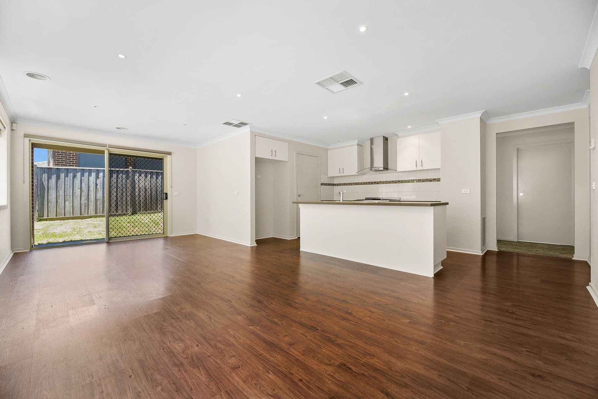 6 Morello Place, Berwick VIC 3806, Berwick - Thumbnail 5