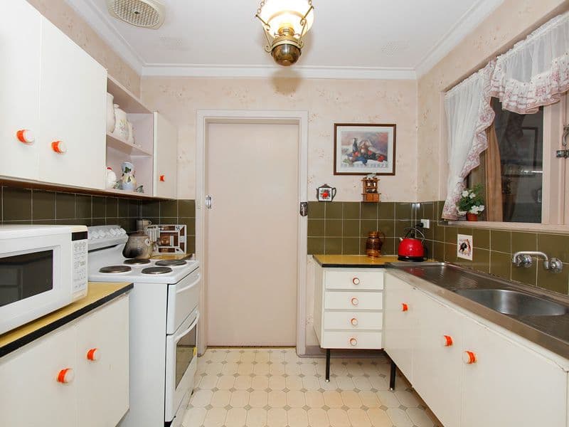 208 Broun Avenue, EMBLETON WA 6062, Embleton - Thumbnail 3