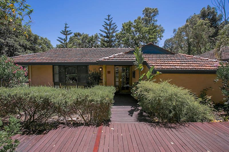 15 Welshpool Road East, LESMURDIE WA 6076, Lesmurdie - Image 1