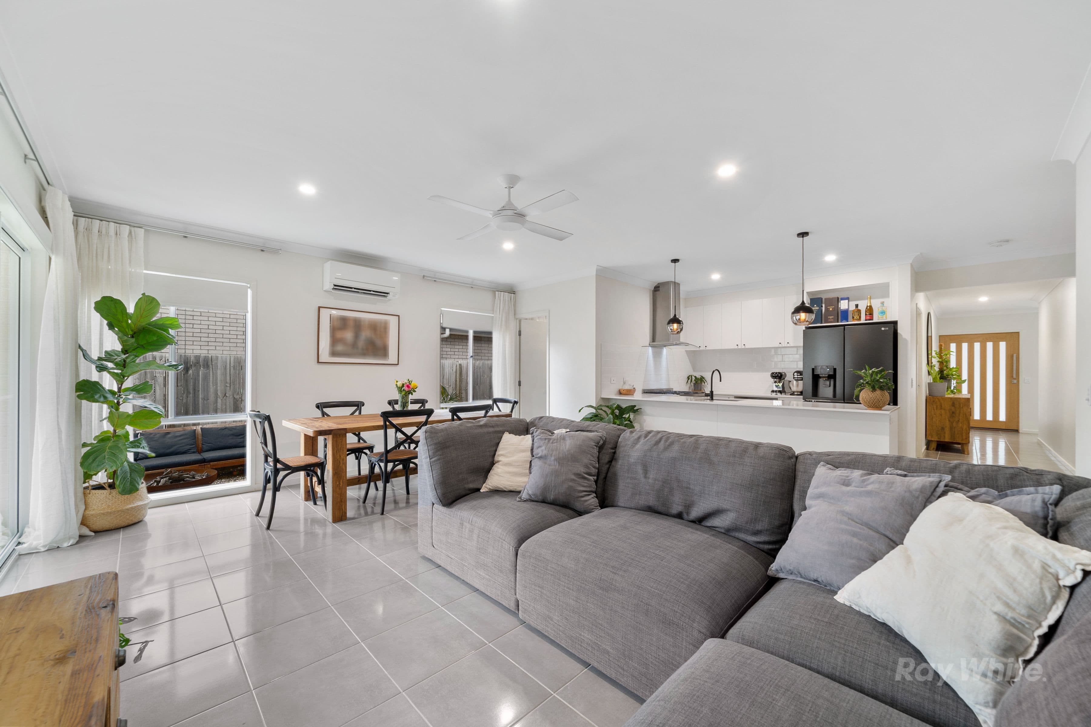 3 Teal Circuit, Greenbank QLD 4124, Greenbank - Thumbnail 2