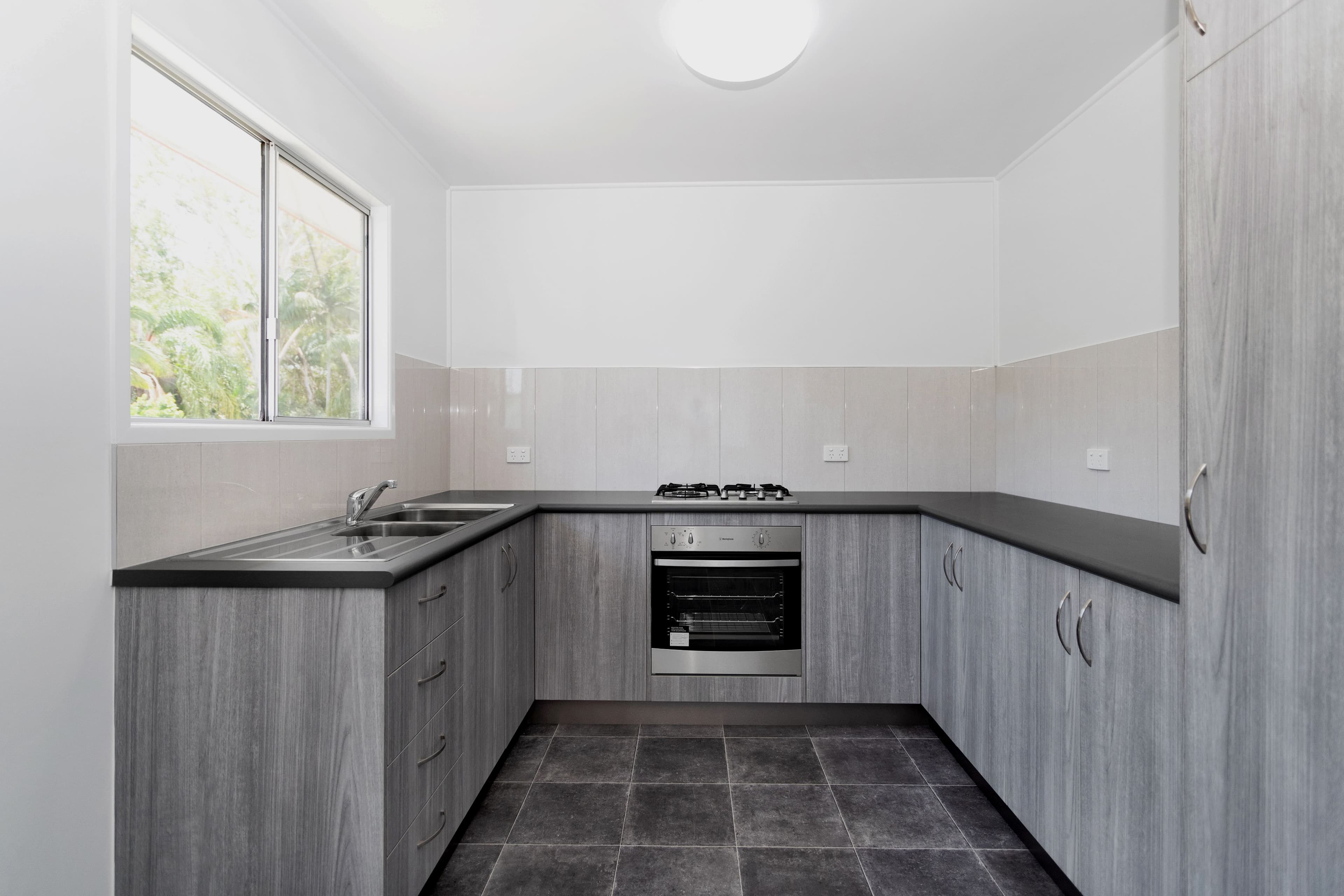 12 Maguire Street, Andergrove QLD 4740, Andergrove - Thumbnail 3