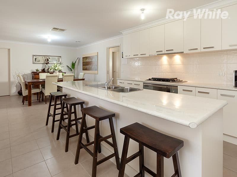 7 MacLeay Court, WODONGA VIC 3690, West Wodonga - Thumbnail 2
