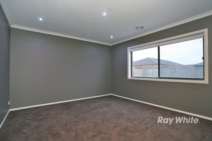 12 Gregson Grove, LYNDHURST VIC 3975, Lyndhurst - Thumbnail 8